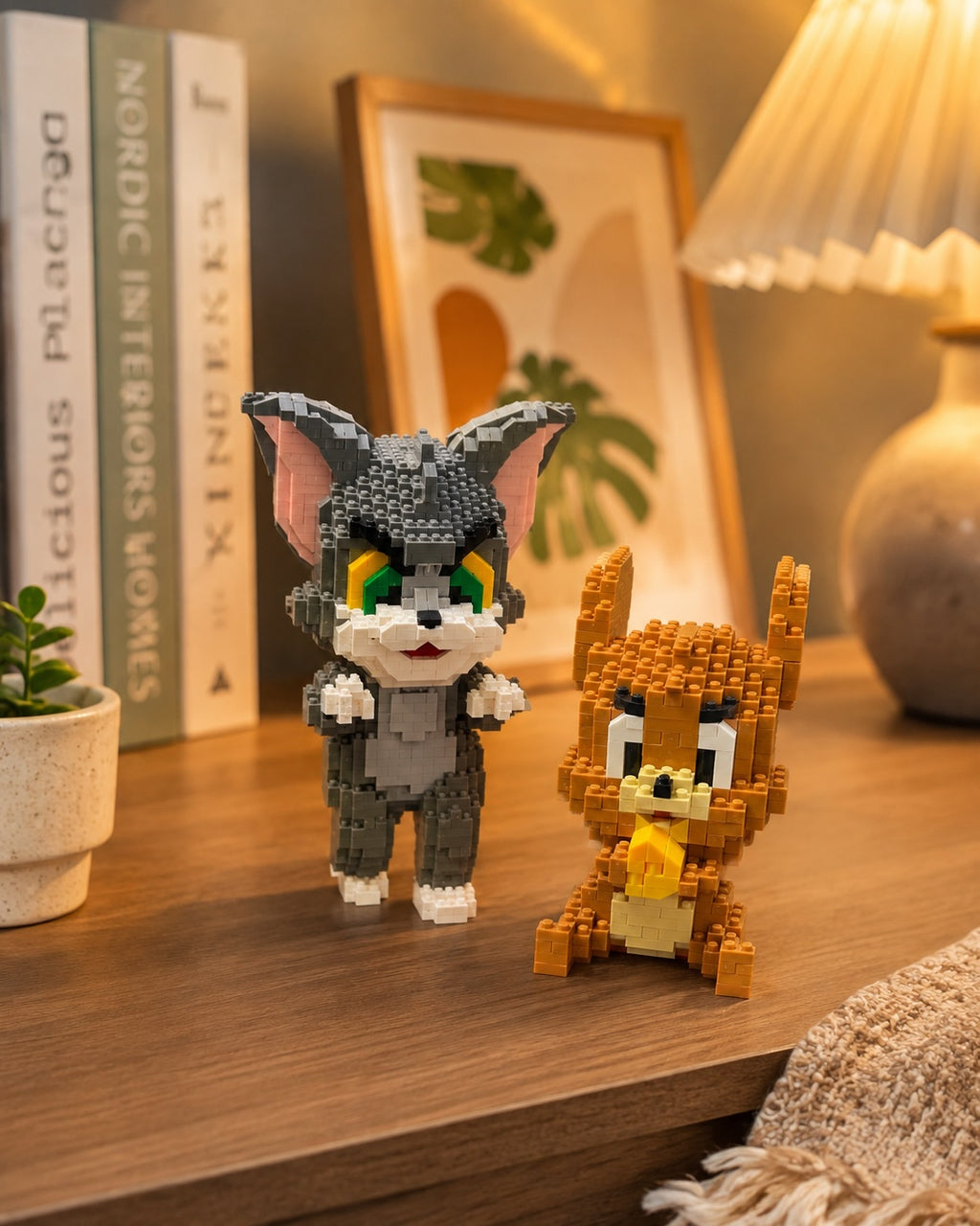 Classic Cat & Mouse Building Set